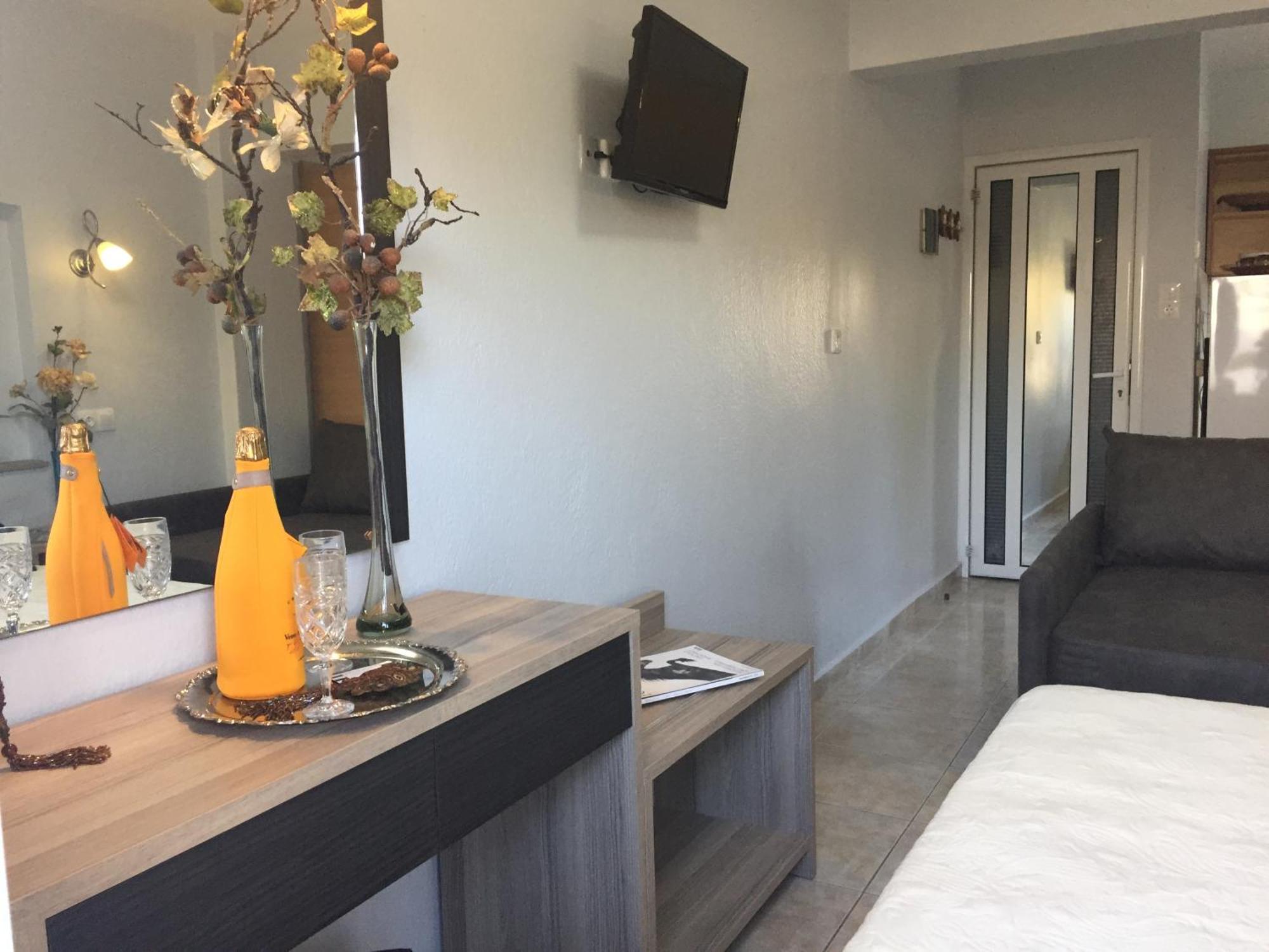 Litsa Haus Estate Residences & Suites - Adults Only & Kids 8 Plus- Asproválta Ngoại thất bức ảnh
